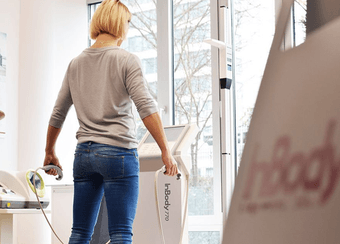 1ajva1o-woman-testing-770-109g06s000000000000028-1